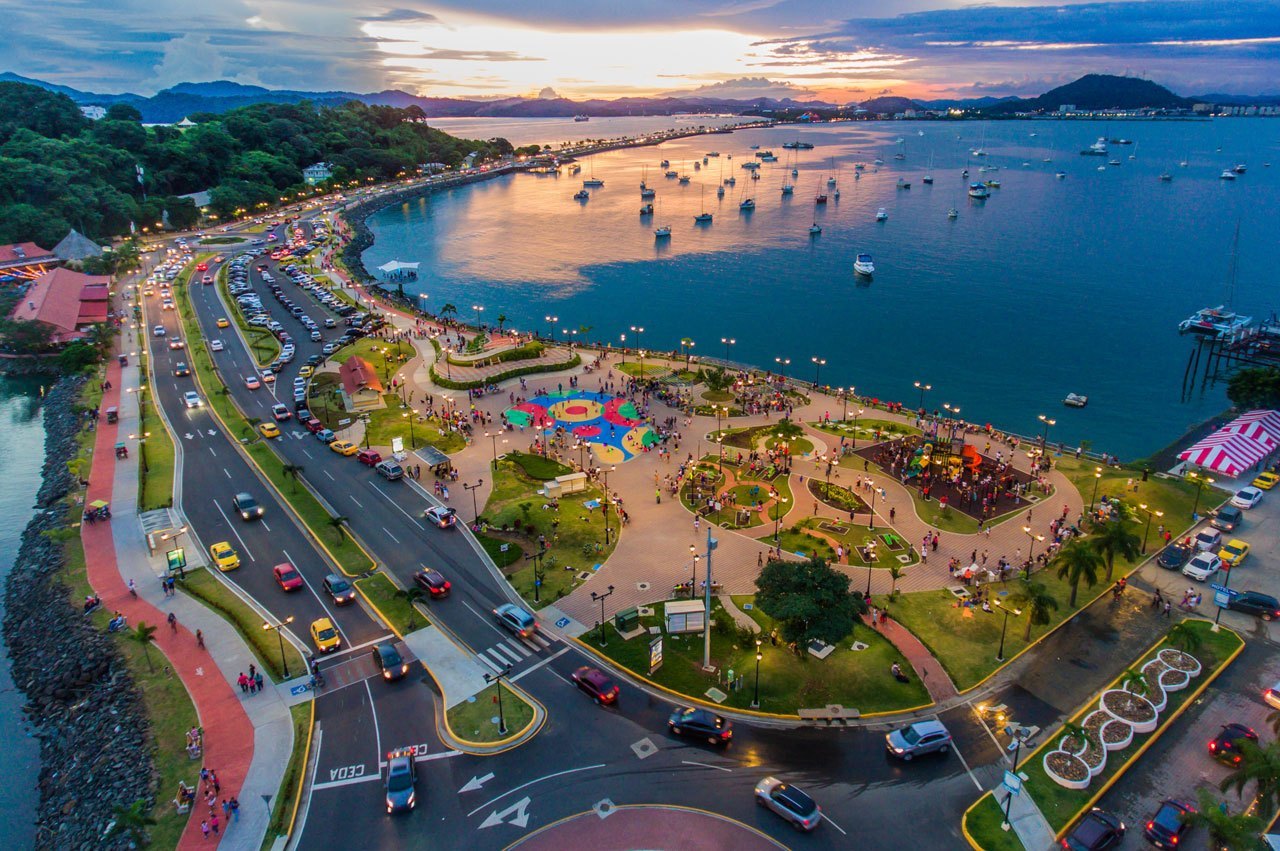 Life in Panama City brings a wide range of entertaiment, such as enjoying Causeway Amador