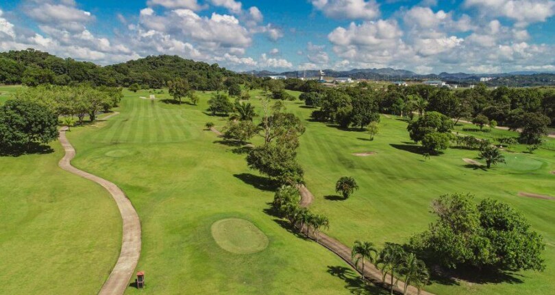 Познакомьтесь с лучшими гольф полями Панамы: 5 обязательных для посещения гольф полей.
